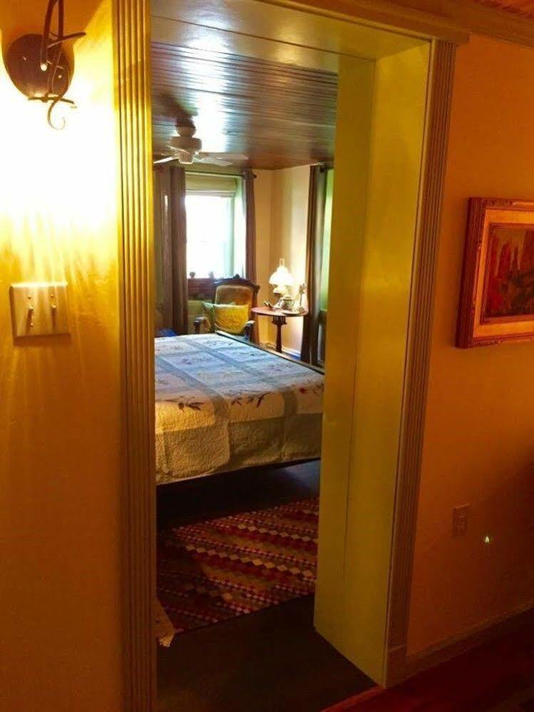 The Dolon House Bed & Breakfast! 짐 소프 외부 사진